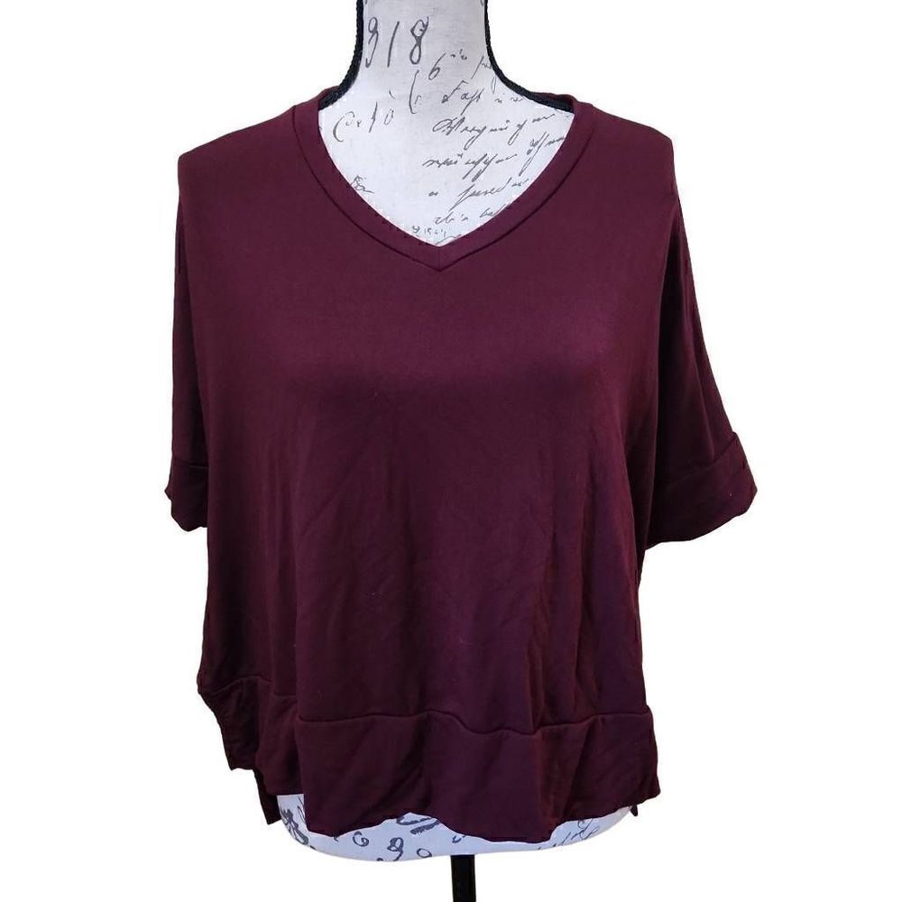 Stylus Ladies Maroon Soft Vneck Modal Top - Size Small